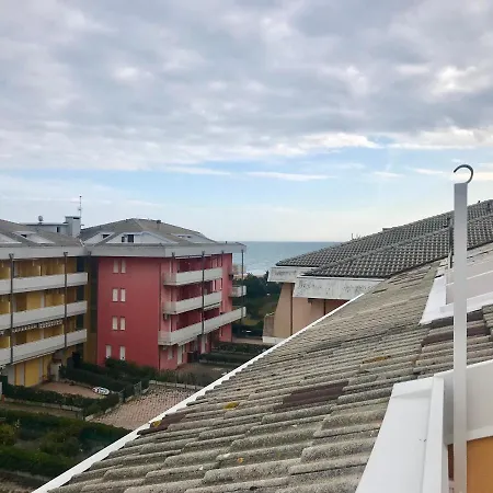 Апартаменти Landora *
